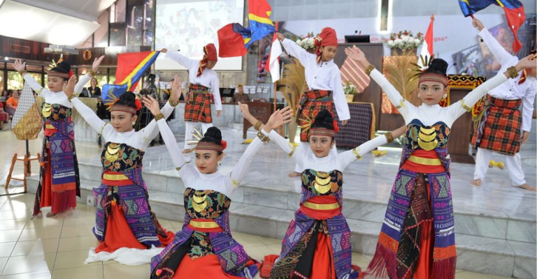 Ibadah Minggu GKJ Nehemia - Penutupan Bulan Budaya dan Kebangsaan Tema - “Perjuangan Belum Selesai - Pambudidaya Dereng Rampung” (Efesus 6-10-20)NAS - ”Kenakanlah seluruh perlengkapan senjata Allah, supaya Pelayanan Ibadah SDK Tirtamarta Penabur Pondok Indah: Mengajarkan Cinta Budaya dan Karakter Kristiani PK2T ACTS BINA IMAN SEKOLAH holistic TIRTAMARTA BPK PENABUR KRISTEN TERBAIK UNGGUL HOLISTIK JAKARTA SELATAN DEPOK PONDOK INDAH CINERE PENERIMAAN SISWA BARU PESERTA DIDIK 2025 2026 PSB PPDB PENDAFTARAN PENDIDIKAN KARAKTER
