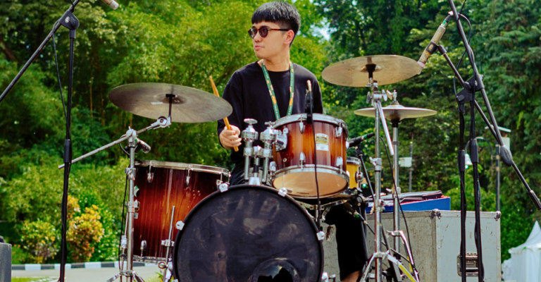 Menyeimbangkan Karier dan Hobi: Luther Yohanes Tampubolon, Business Development Specialist dengan Passion di Dunia Musik TK SD SMP SMA PK2T ACTS BINA IMAN SEKOLAH holistic TIRTAMARTA BPK PENABUR KRISTEN JAKARTA SELATAN DEPOK PONDOK INDAH CINERE PENERIMAAN SISWA BARU PESERTA DIDIK 2025 2026 PSB PPDB PENDAFTARAN PENDIDIKAN KARAKTER teknologi bukan batasan