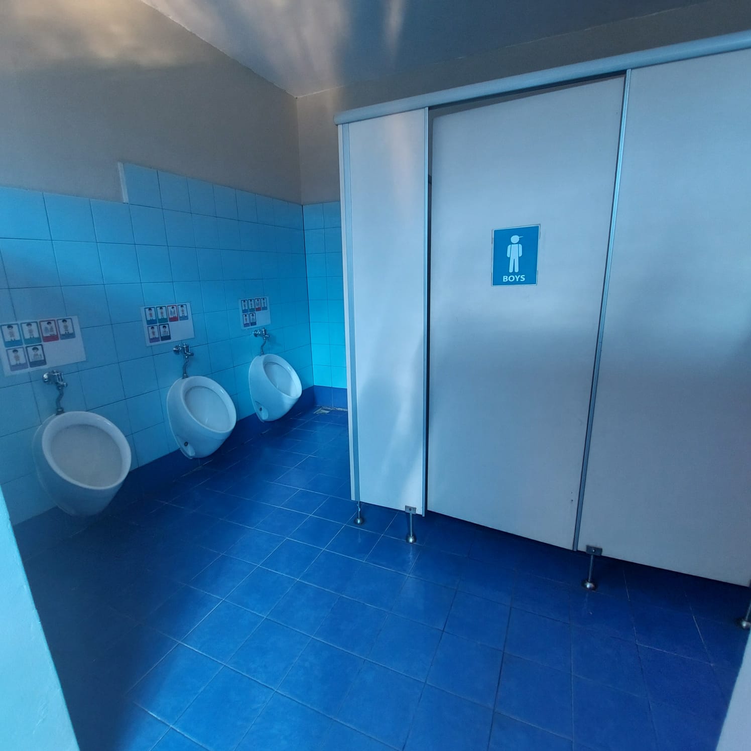Toilet Laki-Laki TK SD SMP SMA PK2T ACTS BINA IMAN SEKOLAH holistic TIRTAMARTA BPK PENABUR KRISTEN JAKARTA SELATAN DEPOK PONDOK INDAH CINERE PENERIMAAN SISWA BARU PESERTA DIDIK 2025 2026 PSB PPDB PENDAFTARAN PENDIDIKAN KARAKTER teknologi bukan batasan