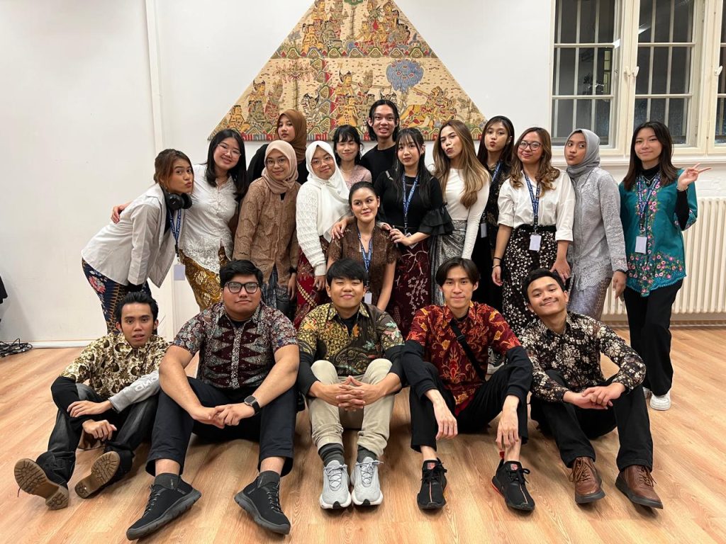 Membangun Masa Depan Global: Kisah Inspiratif Benedicta, Alumni TIRTAMARTA Penabur yang Tengah Meniti Karier di Dunia Hubungan Internasional 4 TK SD SMP SMA PK2T ACTS BINA IMAN SEKOLAH holistic TIRTAMARTA BPK PENABUR KRISTEN JAKARTA SELATAN DEPOK PONDOK INDAH CINERE PENERIMAAN SISWA BARU PESERTA DIDIK 2025 2026 PSB PPDB PENDAFTARAN PENDIDIKAN KARAKTER teknologi bukan batasan Membangun Masa Depan Global Kisah Inspiratif Benedicta, Alumni Tirtamarta Penabur yang Tengah Meniti Karier di Dunia Hubungan Internasional