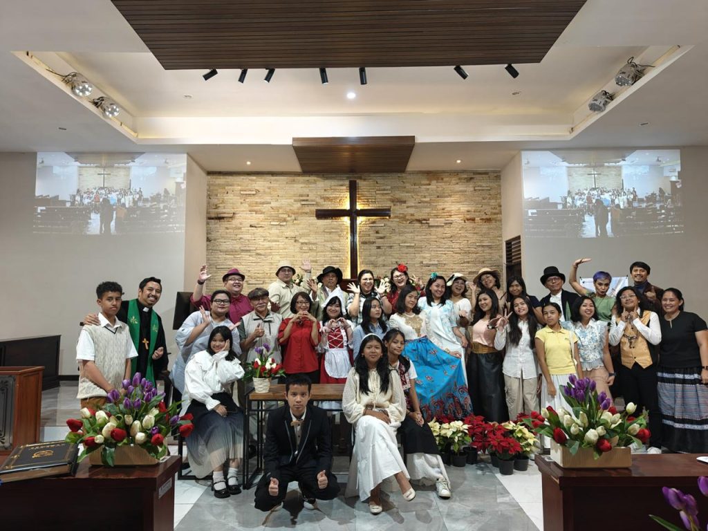 Memimpin dengan Hati: Kisah Hobert Ospara, Alumni TIRTAMARTA Penabur yang Menemukan Makna Pelayanan Lewat Pendidikan Karakter Kristen 5 Memimpin dengan Hati: Kisah Hobert Ospara, Alumni Sekolah Kristen TIRTAMARTA Penabur Jakarta yang Menemukan Makna Pelayanan Lewat Pendidikan Karakter Kristen TK SD SMP SMA PK2T ACTS BINA IMAN SEKOLAH holistic TIRTAMARTA BPK PENABUR KRISTEN JAKARTA SELATAN DEPOK PONDOK INDAH CINERE PENERIMAAN SISWA BARU PESERTA DIDIK 2025 2026 PSB PPDB PENDAFTARAN PENDIDIKAN KARAKTER teknologi bukan batasan