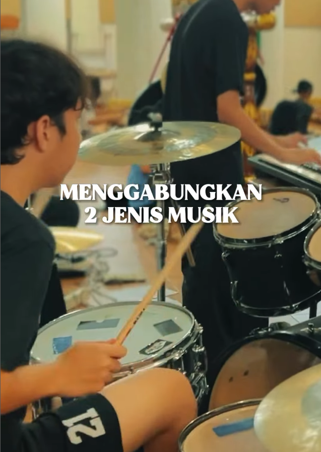 Menggenggam Harapan dalam Drama Musikal "Genggam Tanganku" 5 alat musik modern drum GENGGAM TANGANKU 2025 DRAMA MUSIKAL TK SD SMP SMA PK2T ACTS BINA IMAN SEKOLAH holistic TIRTAMARTA BPK PENABUR KRISTEN JAKARTA SELATAN DEPOK PONDOK INDAH CINERE PENERIMAAN SISWA BARU PESERTA DIDIK 2025 2026 PSB PPDB PENDAFTARAN PENDIDIKAN KARAKTER teknologi bukan batasan