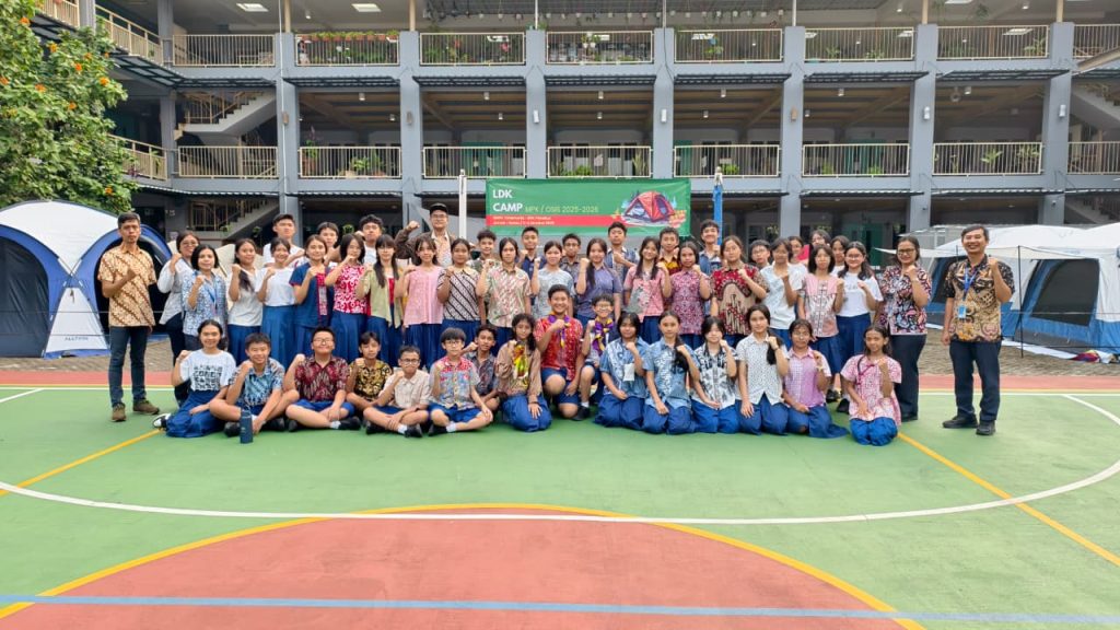 LDK OSIS SMPK TIRTAMARTA: Melahirkan Pemimpin Muda Kristen TK SD SMP SMA PK2T ACTS BINA IMAN SEKOLAH holistic TIRTAMARTA BPK PENABUR KRISTEN JAKARTA SELATAN DEPOK PONDOK INDAH CINERE PENERIMAAN SISWA BARU PESERTA DIDIK 2025 2026 PSB PPDB PENDAFTARAN PENDIDIKAN KARAKTER teknologi bukan batasan GROW BEYOND GREATNESS HOODIE GRATIS